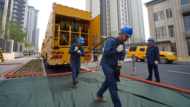 前国米总监谈穆帅下课：近些年有很多不懂球的老板，他们经常犯错